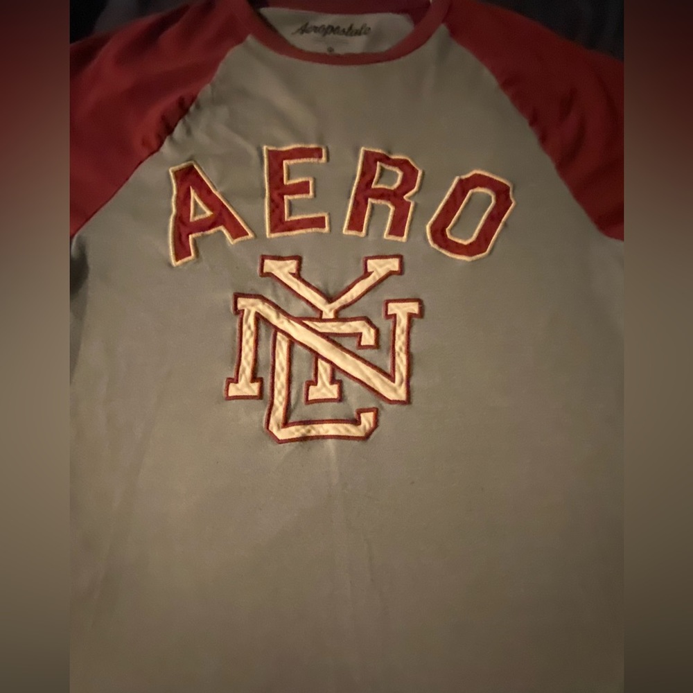 Grey and red aero shirt men’s medium
